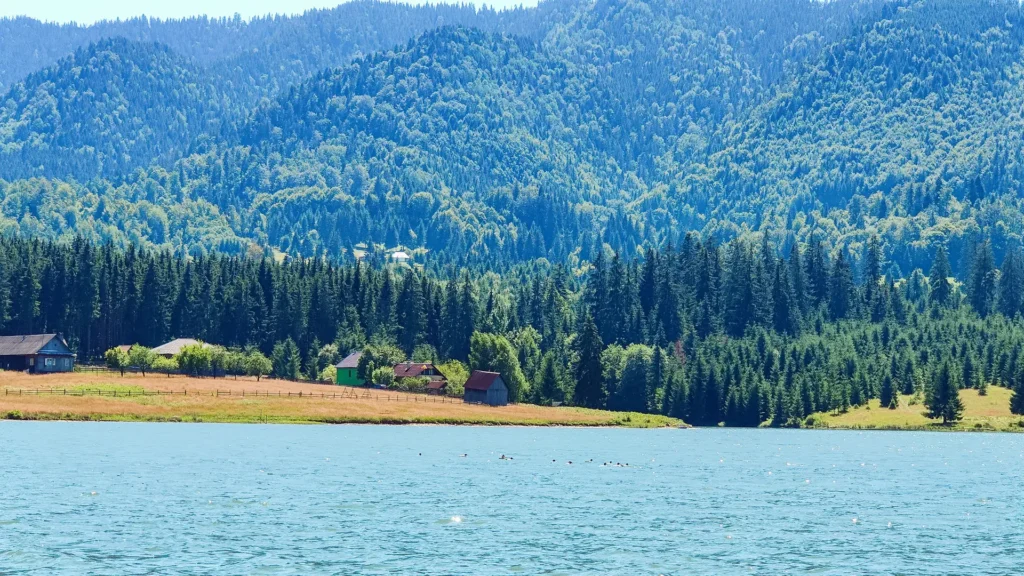 weekend romantic in romania, 
colibita, colibita marea de la munte, weekend la munte, relaxare la munte, colibita activitati
