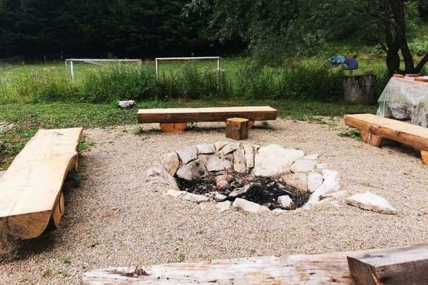 camping, camping romania, locuri de campare cu cortul la munte, camping cu cortul, camping la munte, echipament camping, locuri de camping la munte, echipament camping si drumetii