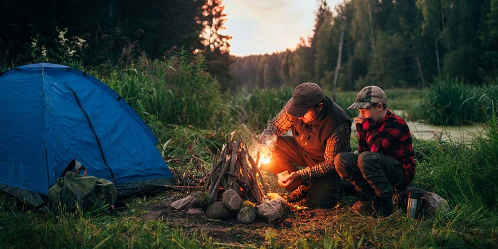 camping cu copiicamping cu cortulcamping la muntecamping copiicamping cu rulotacazare camping la muntelista necesar campinglocuri de camping la munteechipament camping si drumetiicamping